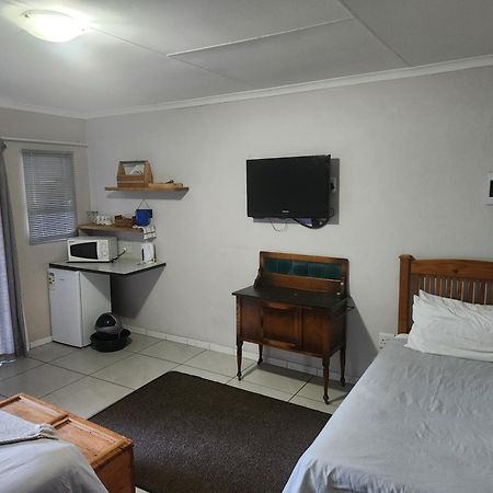 Mimosa Guesthouse Colesberg Buitenkant foto