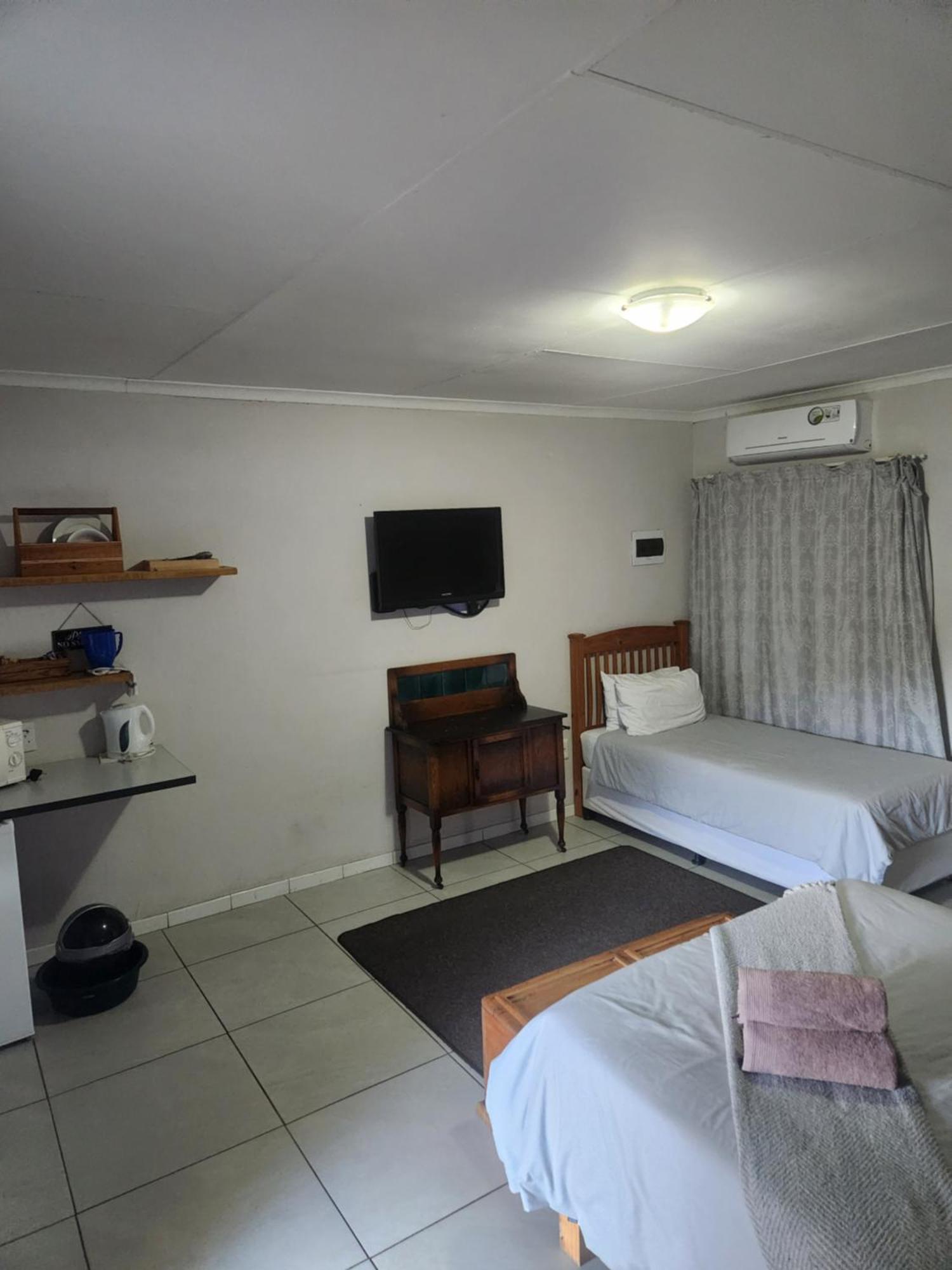 Mimosa Guesthouse Colesberg Buitenkant foto