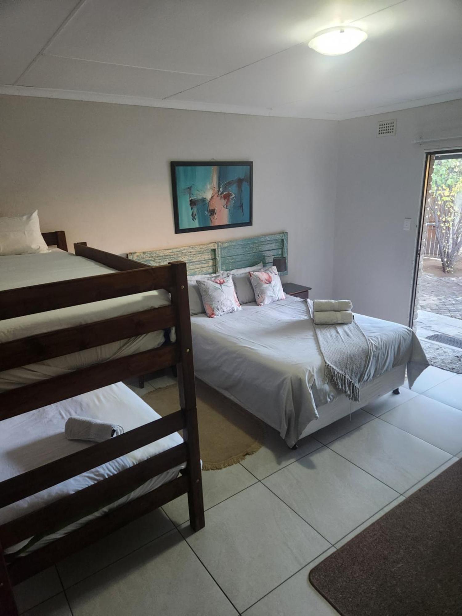 Mimosa Guesthouse Colesberg Buitenkant foto